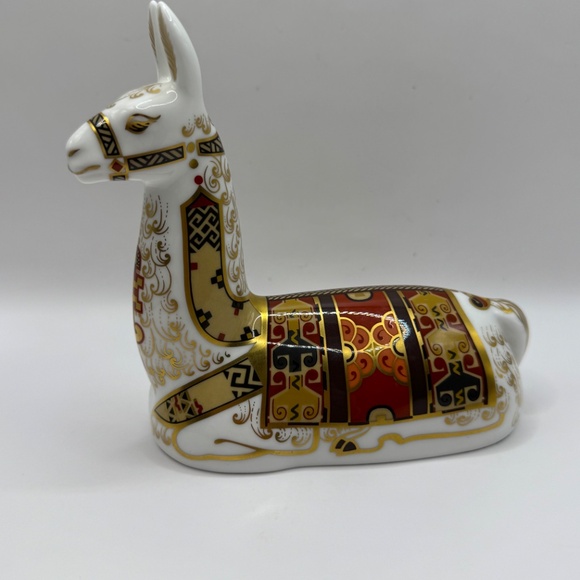 Royal Crown Derby Llama bone china paperweight figurine Collectors Guild Exclus - Picture 3 of 12